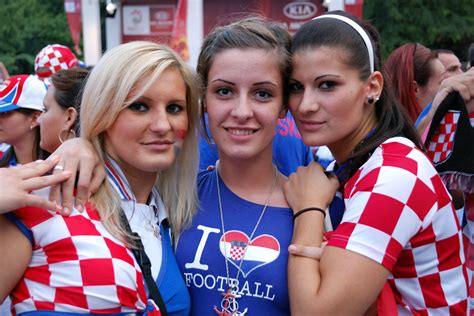 Euro Around Hot And Sexy Female Girls And Women Cheering For Teams Euro Cup Football 2012