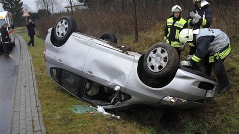 Hess Lichtenau Unfall Auto überschlägt sich Fahrer verletzt