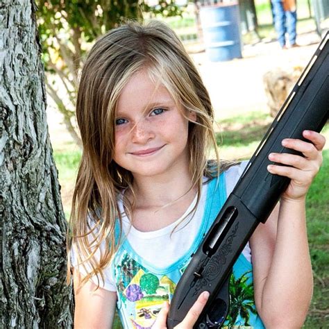 Protecteddaughter Girl Gun Daddysgirl Tomsheltraw Flickr