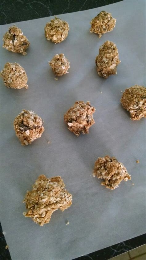5 Ingredient Energy Bites! Looking for an energy... - The Dorm Dietitian