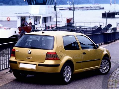 Volkswagen Golf 1 8 Cat 3 Porte Highline Prezzo E Scheda Tecnica