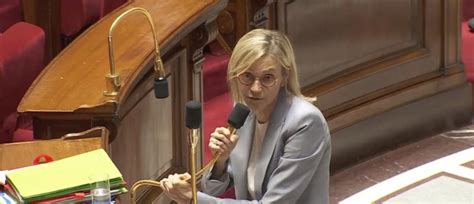 Regardez La Ministre De La Transition Nerg Tique Agn S Pannier