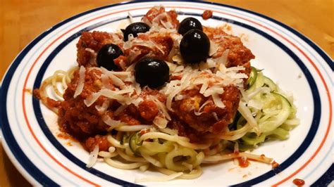 5 Minute Keto Pasta Sauce - Janet's delicious low carb kitchen