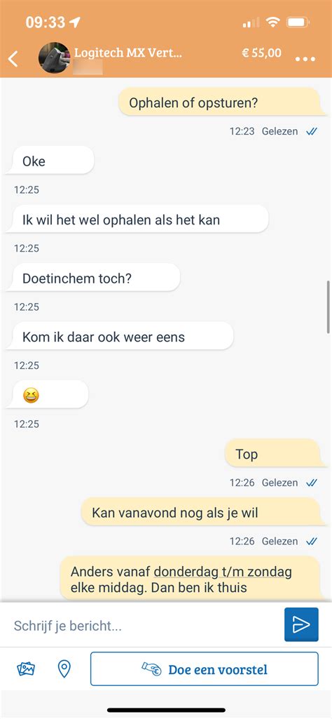 Jongen Komt Vrijdag Een Ergonomische Muis Ophalen Bij Iemand Van