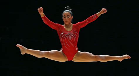 Artistic Gymnast Aly Raisman Splits At The 2015 World Gymnastics