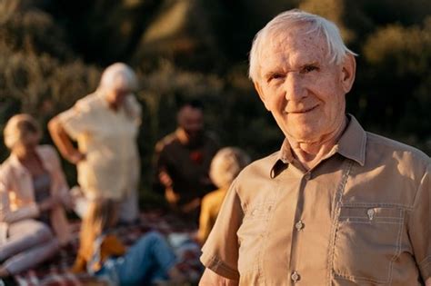 Od Zaraz Opiekun Opiekunka Do Samodzielnego Seniora Active Care