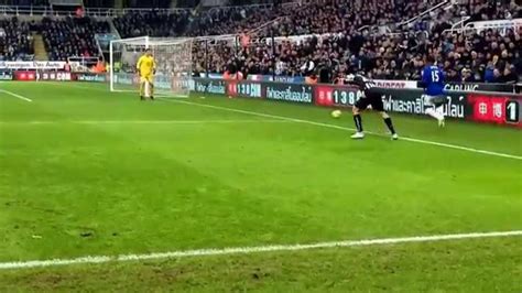 Nufc V Everton 281214 Janmaat Throw Youtube