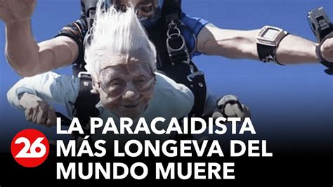 Dorothy Hoffner la paracaidista más longeva del mundo murió días