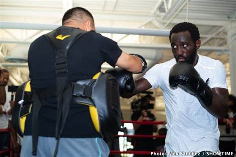 Keith Thurman Downgrades Spence Praises Crawford Latest Boxing News