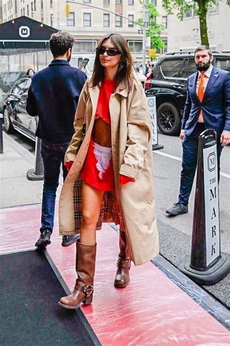 Emily Ratajkowski Braless Underboob Nyc Hot Celebs Home