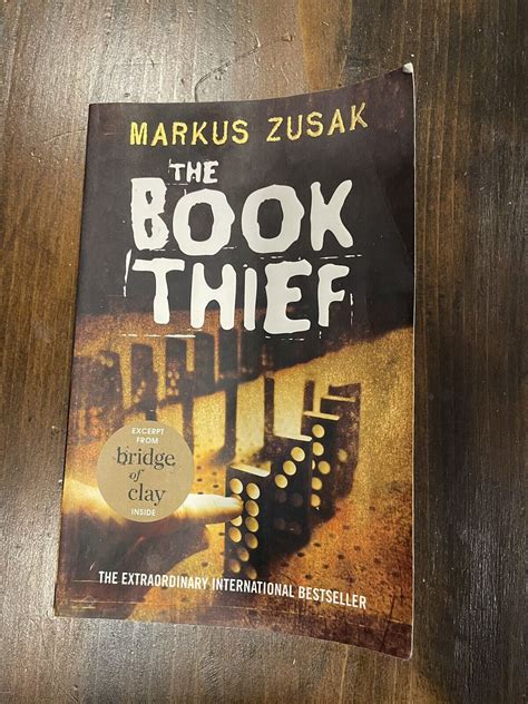 The Book Thief By Markus Zusak Trade Paperback Ebay