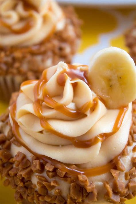 Banana Caramel Cupcakes With Caramel Cream Cheese Frosting ~recipe Recipe Caramel Cupcakes