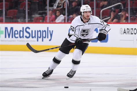 Breaking Down Sean Durzi S Nhl Debut For The Kings The Hockey Writers