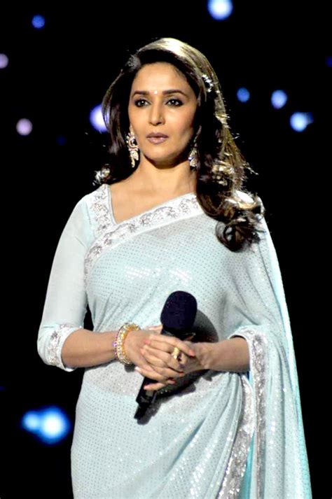 Light Camera Action: Rani Mukherjee promotes AIYYAA at Jhalak Dikhla Jaa