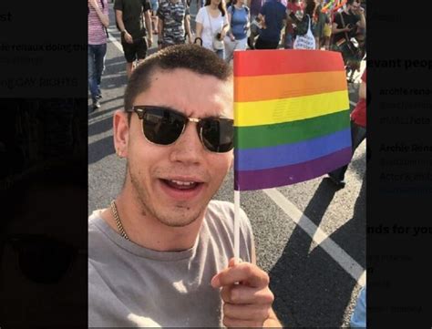 Is Archie Renaux Gay Girlfriend And Partner