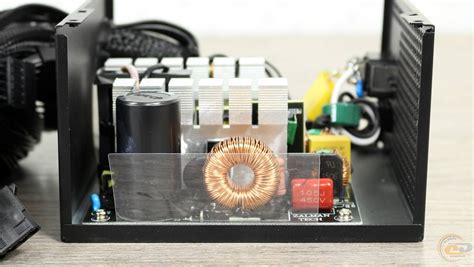 Огляд блока живлення ZALMAN MegaMax 800W v2: бюджетна потужність GECID.com.