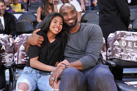 Kobe Bryant Daughter Among 9 Dead In Helicopter Crash In Southern California Abc News