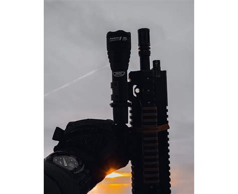 Купить тактический фонарь Armytek Predator | Armytek.ru