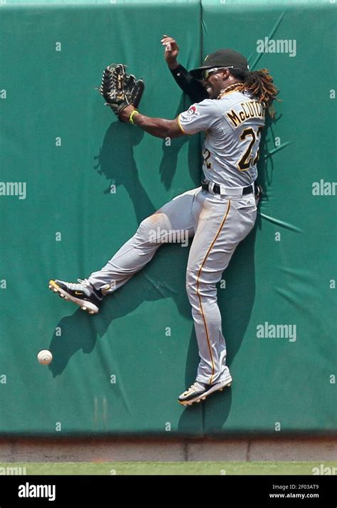 Andrew Mccutchen Catch