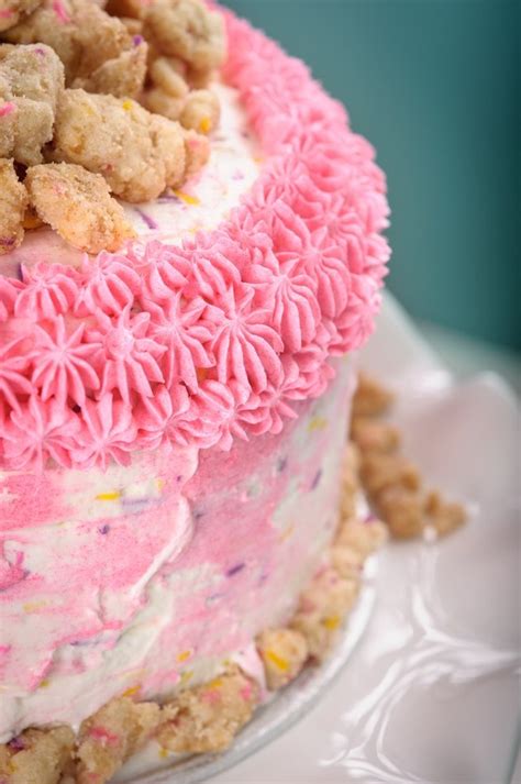 Momofuku Milk Bar S Birthday Cake Crumb Cake Teal Pink Sweet Table