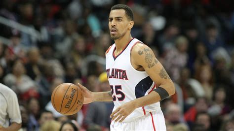 Thabo Sefolosha injury: Hawks guard takes part in 3 on 3 drills ...