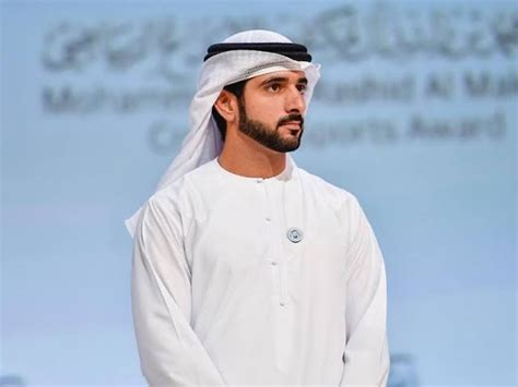 الشيخ حمدان بن محمد آل مكتوم هذا الشبل من ذاك الأسد الإمارات بالعربية