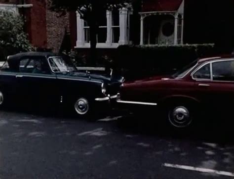 Imcdb Org Triumph Herald Convertible In Dixon Of Dock