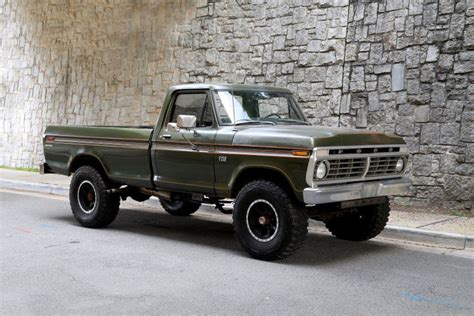 1975 Ford F250 Motorcar Studio