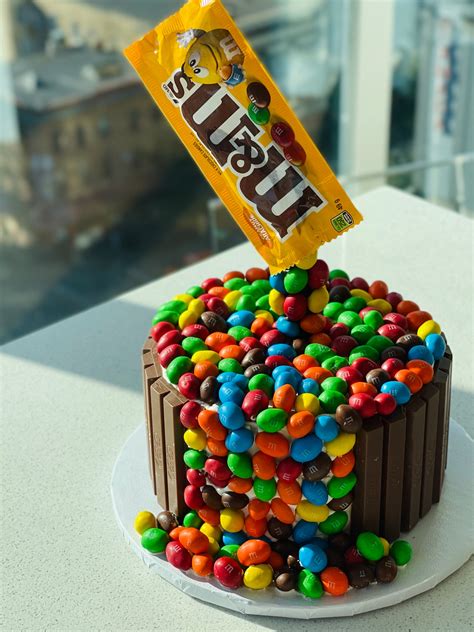 M&M Cake – milkywaypastry