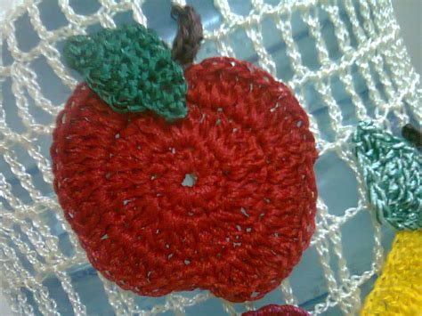 funda de crochet para bidón de agua con frutas Manualidades