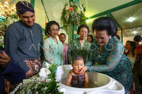 Tedhak Sinten Keraton Yogyakarta Antara Foto