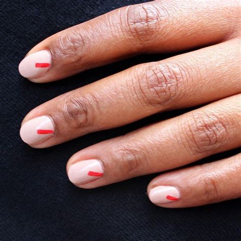 In Search Of Minimalist Nail Art Ideas Sofia Richie S Manicurist Shows