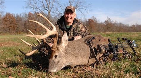 8 Insanely Simple Deer Hunting Tips. | Hunt & Hike Magazine