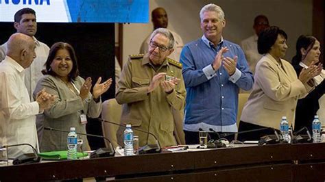 En presencia de Raúl y Díaz Canel clausura del Congreso de la FMC