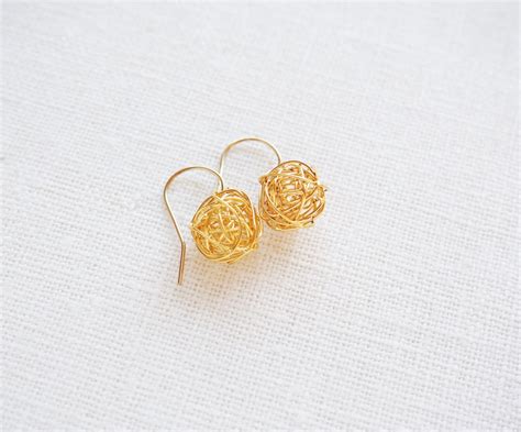 Gold KNOT Earrings Gold Love Knot Earrings Tie the Knot - Etsy