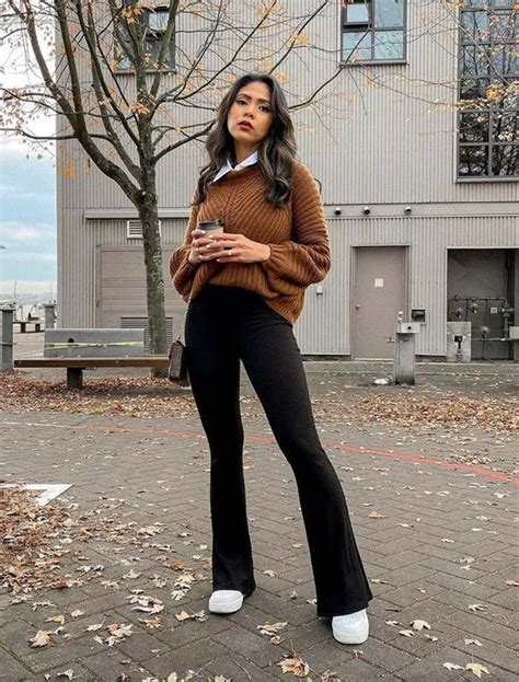 Outfits Con Pantalones Acampanados Negros Para Este Invierno Moda De