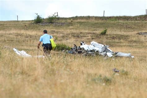 Un Crash D Avion Fait Trois Morts Dans Le Puy De D Me Mazoires