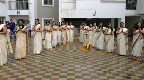 Thiruvathirakali Traditional Dance Form During Onam 2017 YouTube