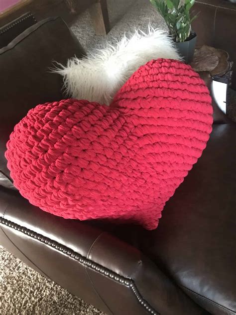 Amigurumi Love Heart Free Crochet Pattern