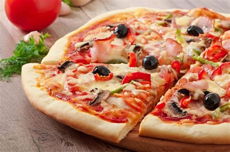 Premium Photo Fresh Italian Pizza With Chicken Fillet Mushrooms Ham