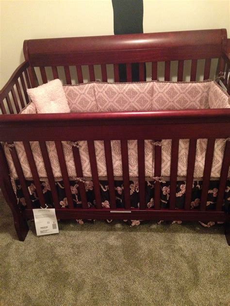 Tuscany Crib With Cupcake Collection Bedding