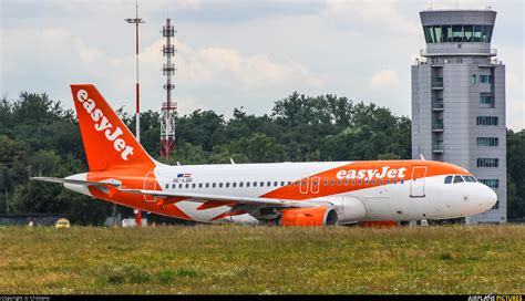 Oe Lqg Easyjet Europe Airbus A At Krak W John Paul Ii Intl