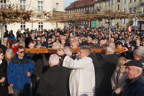 Droga Krzy Owa Przesz A Ulicami Kalisza Zdj Cia Kalisz Nasze Miasto