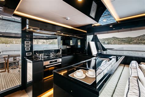 Bering 70 Luxury Yacht | Bering Yachts