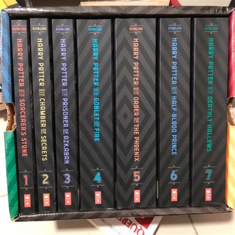 BOX DE LIVROS HARRY POTTER SÉRIE COMPLETA Escorrega o Preço