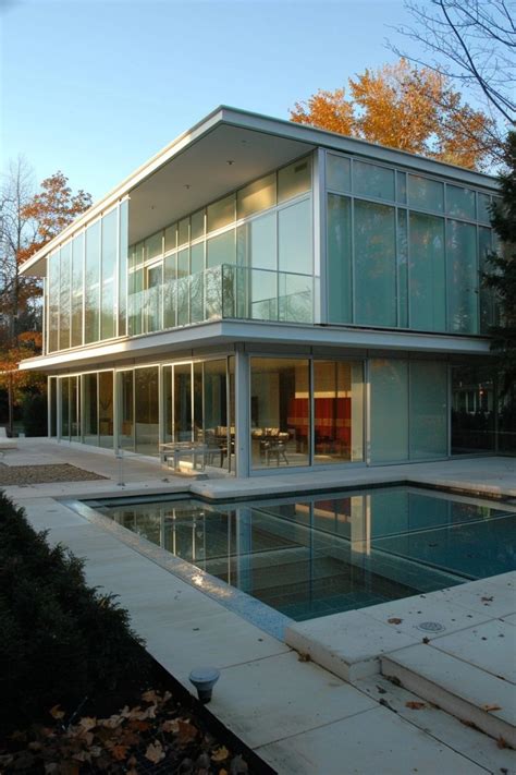 These 23 Modern Glass House Designs Are Cutting-Edge