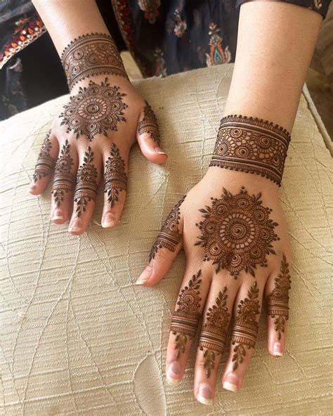 Unique Arabic Mehendi Designs For The Festive Season