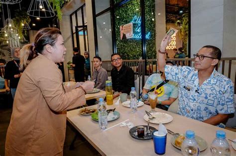 Sandiaga Sebut AKI 2023 Kesempatan Emas Bagi UMKM Manado Tingkatkan