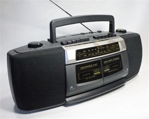 Vintage boombox stereo dual tape player AM-FM radio cassette deck ...