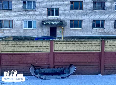 В Гродно водитель внедорожника оторвал чужой бампер и утянул его на ...